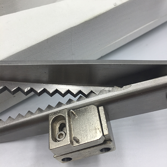 Black Sawtooth Designed Positioning Function Metal SMT Splice Tool Scissor